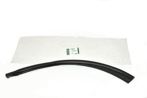 LAND ROVER DISCOVERY 3 & 4 GENUINE LR R/H/R DOOR SEAL CLADDING -CGE500420LR.