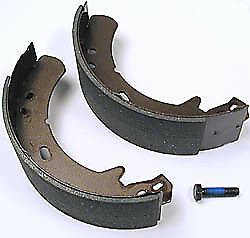 LAND ROVER DEFENDER/DISCOVERY 1 300 TDi & TD5 SET OF HANDBRAKE SHOES - LR180756.